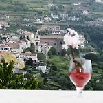 Palazzo Pascal - Amalfi Coast Luxury Experience Scala