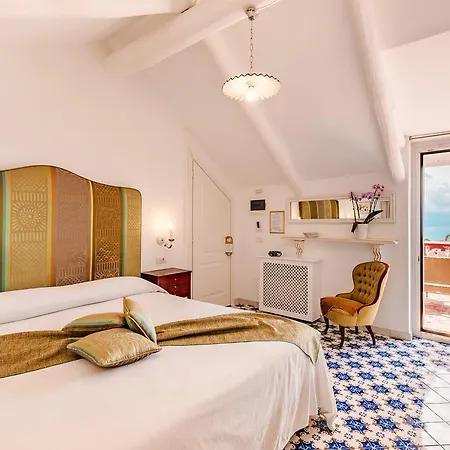 Palazzo Pascal - Amalfi Coast Luxury Experience Scala