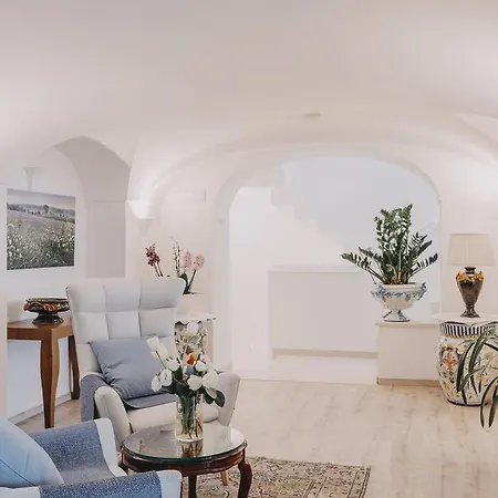 Palazzo Pascal - Amalfi Coast Luxury Experience Scala