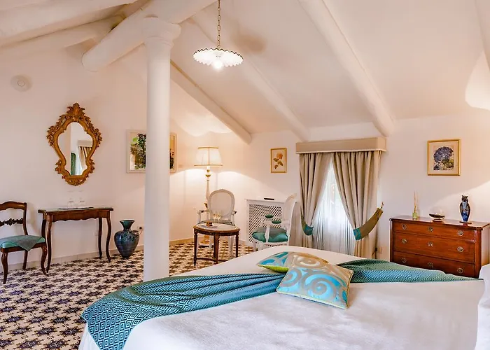 Palazzo Pascal 5* Скала